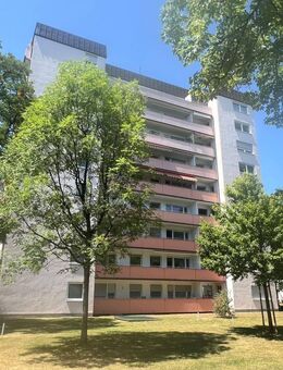 Helle 3-Zi.-Wohnung mit großem Balkon und Blick in parkähnliche Anlage in München - Hadern - München