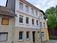 Im Herzen von Helmstedt-kleines und leerstehendes Mehrfamilienhaus.... - Helmstedt