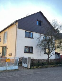 Dreifamilienhaus + Bauplatz in grüner Lage von Blankenloch - Stutensee
