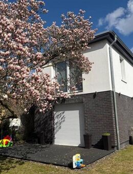 Großzügiges, freistehendes Einfamilienhaus mit hochwertiger Ausstattung und idyllischer Terrasse - Stuhr