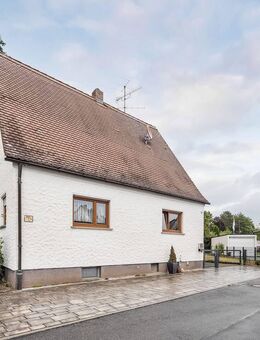 RESERVIERT: Einfamilienhaus mit Potenzial: Gestalten, modernisieren und wohlfühlen! - Nürnberg