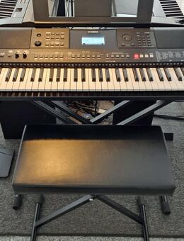 YAMAHA PSR-E463 Keyboard - Top-Zustand - Flensburg