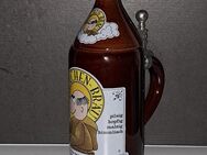 Bierkrug mit Deckel Scherzkrug Bierflaschenkrug Bruder Paulchen Bräu Spaßkrug in Flaschenform Vintage Bierflasche Scherzartikel - Nürnberg