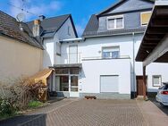 Zwei Häuser. Ein Zuhause. Wohlfühlen&Vermieten in Oberndorf - Solms