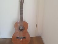 Akustikgitarre gut erhalten zu verschenken - München