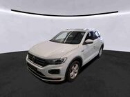 VW T-Roc, 1.5 TSI Sport Rear, Jahr 2021 - Wackersdorf