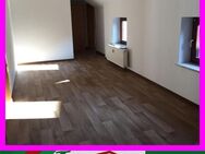 SANIERTE 3-Raum Wohnung - Wohnen im DG am Technikumplatz AB 01.06.2024 - Mittweida