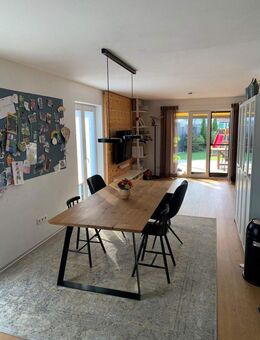 Exclusive und neuwertige DHH in familienfreundlicher Lage zu verkaufen - Dillingen (Donau)