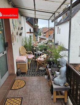 Freundliche 4-Zimmer-Wohnung mit Einbauküche und eigenem kleinen Garten - Freigericht