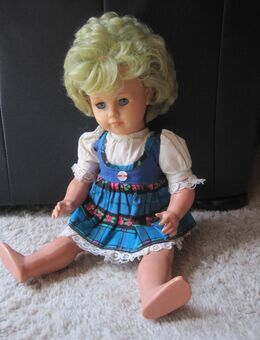 Puppe, kurze Haare - Kassel