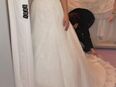 Sag " JA " Traumkleid mit Schleppe !!! in 13055