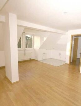 Ideale Studentenwohnung Schöne DG-Whg in Hochschulnähe - Stendal (Hansestadt)