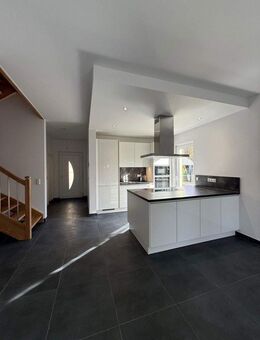 Modernes Neubau Doppelhaus in Kaulsdorf, Garten, Fussbodenheizung, Erstbezug - Berlin