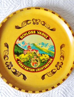 Holz-Motivteller-Schloss Vaduz-Fürstentum Liechtenstein,ca. 16 cm,Alt - Linnich
