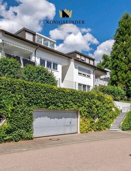 WOHNGLÜCK MIT AUSSICHT IN TRAUMHAFTER SÜDHANGLAGE! 3-Zi. Wohnung mit Balkon, TG-Stpl. & Außenstpl.! - Schwäbisch Gmünd