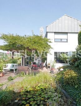 Charmantes Einfamilienhaus mit idyllischem Garten und tollem Blick über Schonungen - Schonungen