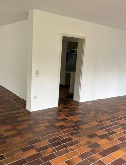 Großartiges Ein-Familie-Haus mit Einliegerwohnung in Schloß Ricklingen zu vermieten - Garbsen