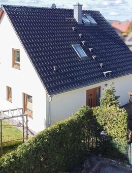Zögern Sie nicht: Gepflegtes Einfamilienhaus mit schönem Garten und Carport - Stavenhagen (Reuterstadt)