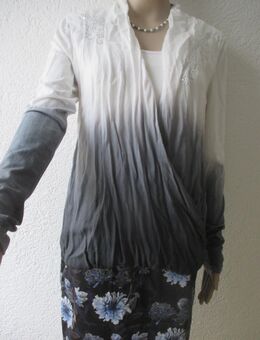 NEU * Silber Nieten * Flower- Power * Blumen * Blüten- Ranken * Blouson * Longsleeve * Langarm * T- SHIRT "BIBA by ESCADA" Gr. 36- 38/ S, 1 * weiß * grau * Ombre * - Riedlingen