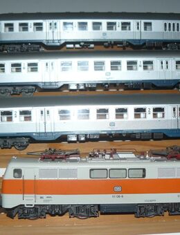 "Märklin" Nahverkehrszug mit S-Bahn Lok 111 136-8 - Remscheid