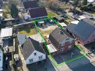 Im Herzen von Uetersen: Großzügiges Einfamilienhaus mit vielseitig angelegtem Garten und PKW-Carport - Uetersen