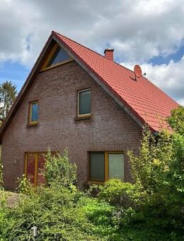 Besonderes Einfamilienhaus mit tollem Grundstück und Doppel-Carport in Betzendorf OT Drögennindorf - Betzendorf