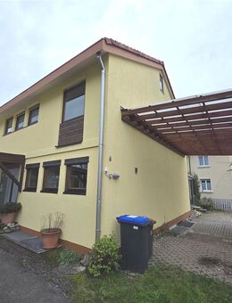 Traumhafte Wohnung in schöner Nordstadtlage! - Singen (Hohentwiel)