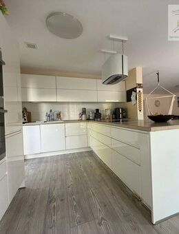 Zwei Haushälften - eine Gelegenheit: Gemeinsam wohnen, getrennt leben! - Gemmingen