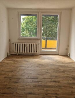 Studentenwohnung ab Oktober! - Bernburg (Saale)