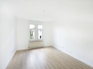 2023 sanierte, helle 2-Zimmer-Stadtwohnung mit Einbauküche in Coburg, Blumenstraße - Coburg