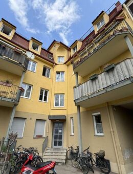 Studenten WG Angebot! Große und gemütliche 120m² - 4 Zimmerwohnung mit Balkon zu vermieten. - Augsburg