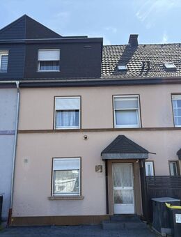 Viel Platz & flexible Nutzung - Modernisiertes Reihenhaus mit 7 Zimmern - Mönchengladbach