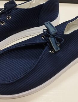 NEU Damen oder Herren - Schuhe blau Gr. 43 - Kerken