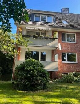 Sonnige 3 Zimmer Wohnung mit Balkon - Hamburg