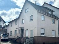 Wohnhaus mit Garage und viel Potential in Lauf - Lauf
