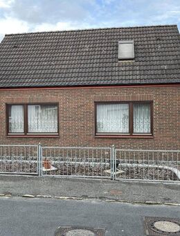 Freistehendes Einfamilienhaus mit Garten - Bremen