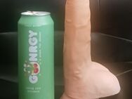 Welche Frau oder Mann hat Interesse an den bracht vollen dildo - Berlin