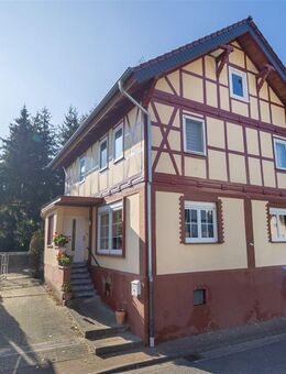Charmantes, großzügiges Einfamilienhaus mit idyllischem Garten - Wehretal
