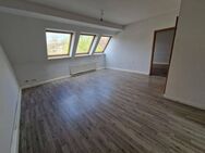 So gemütlich - schöne 2-Zimmer-Wohnung im Dachgeschoss - Gelsenkirchen