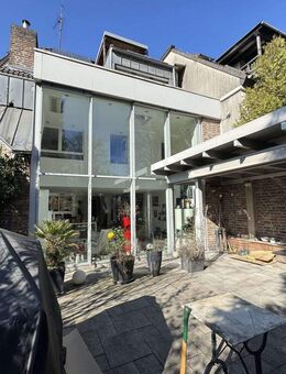 Bezugsfrei! - Modernes Reihenhaus mit großem Garten und Garage in Oberhausen - Oberhausen