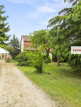 IMMOBERLIN.DE - Attraktives Haus mit sehr viel Gestaltungspotential auf großem Grundstück in Wohlfühllage - Dallgow-Döberitz