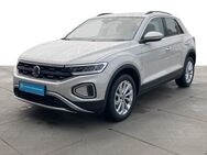 VW T-Roc, 1.5 TSI Life Dig, Jahr 2022 - Hannover