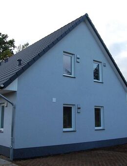A+ DHH verfügbar / Energetisch solider Neubau in absolut ruhiger, sehr zentraler Wohnlage - Glinde