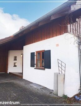 Ihr neues Zuhause: Repräsentatives Einfamilienhaus mit großem Garten in Niederwinkling - Niederwinkling