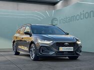 Ford Focus, 1.0 EcoBoost ST-Line Style, Jahr 2022 - München