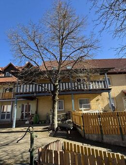 Bauernhaus mit Wohnungsanbau und Scheune - Strullendorf