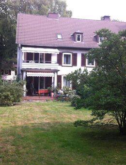 Rentable Kapitalanlage mit 2 freien Wohnungen (je 165 m²) Bereitschaftssiedlung - Marl (Nordrhein-Westfalen)