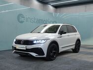 VW Tiguan, 2.0 TDI R-Line BLACK-STYLE, Jahr 2024 - München