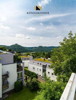 Wohnen im Grünen: Großzügige 2,5-Zimmer-Wohnung mit Wohlfühlcharakter - Bad Urach