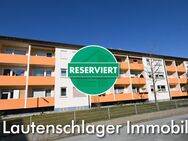 Renovierungsbedürftige 2-Zi-Starter-Wohnung mit 2 Balkonen in bevorzugter Wohnlage von Neumarkt - Neumarkt (Oberpfalz)